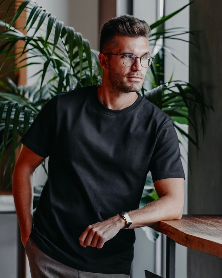 Essential T-Shirt 2.0 in Schwarz