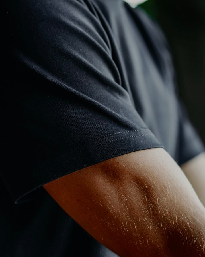 Essential T-Shirt 2.0 in Schwarz