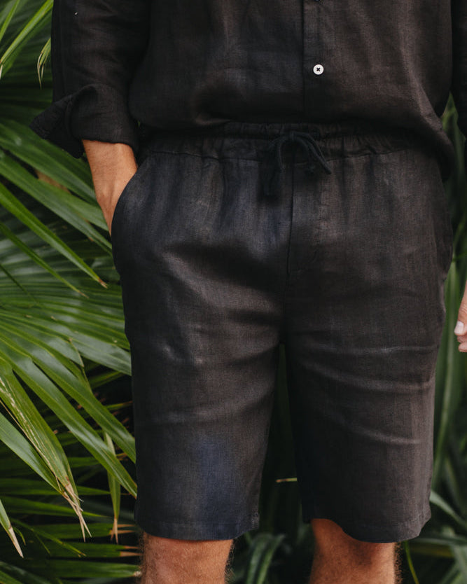 Leinenshorts Nero