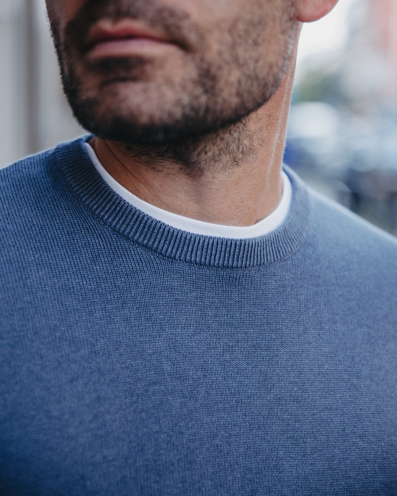 Leichter Pullover in Blau