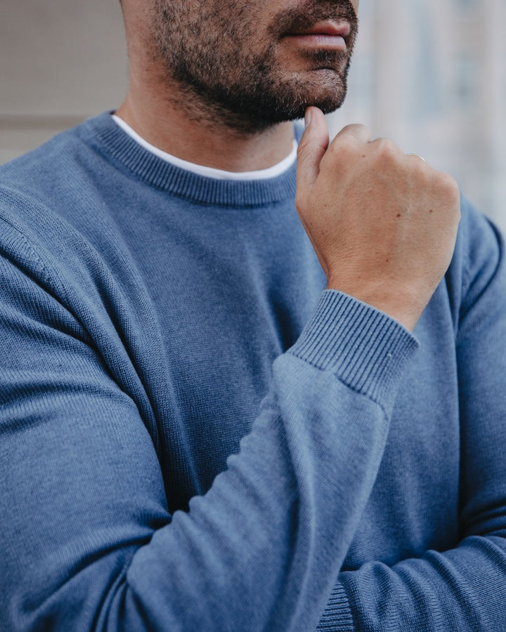 Leichter Pullover in Blau