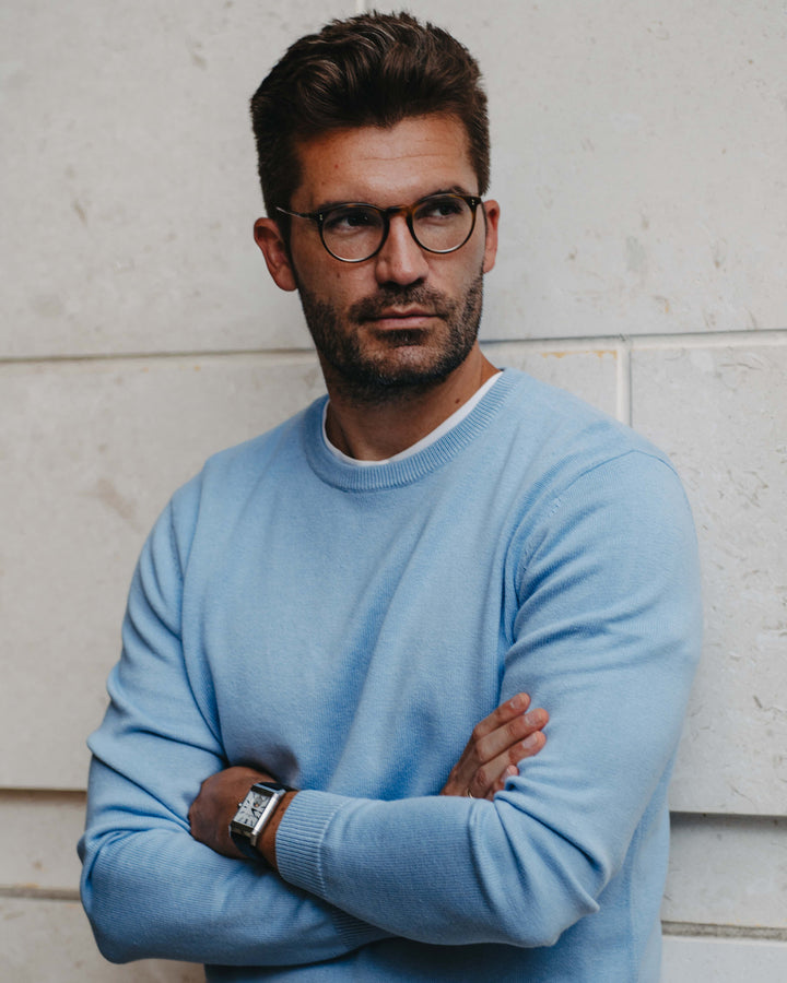 Leichter Pullover in Hellblau