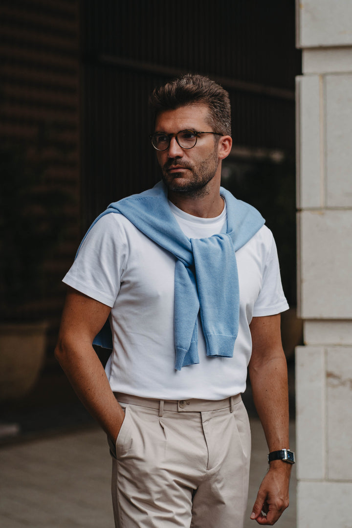 Leichter Pullover in Hellblau
